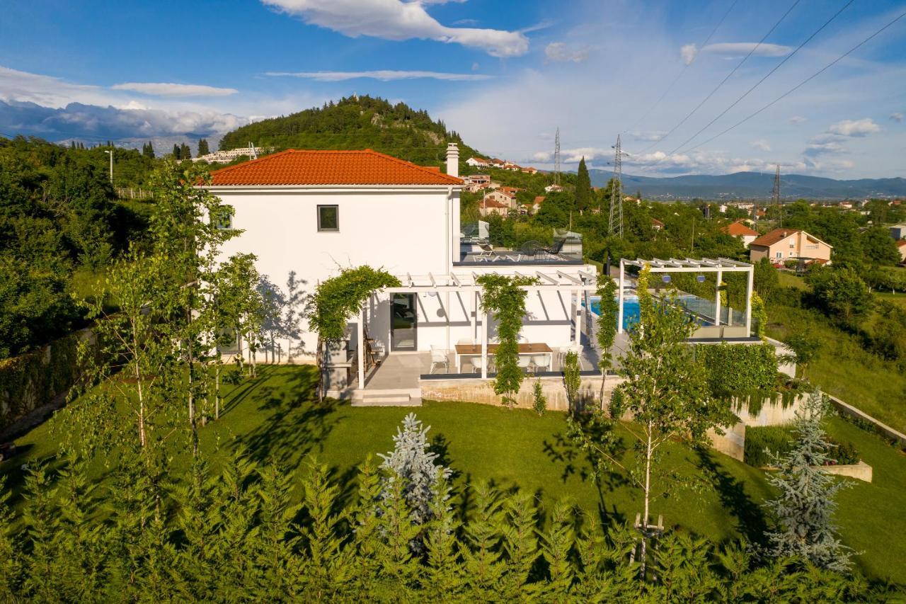 Villa Elegance Sinj Exterior photo