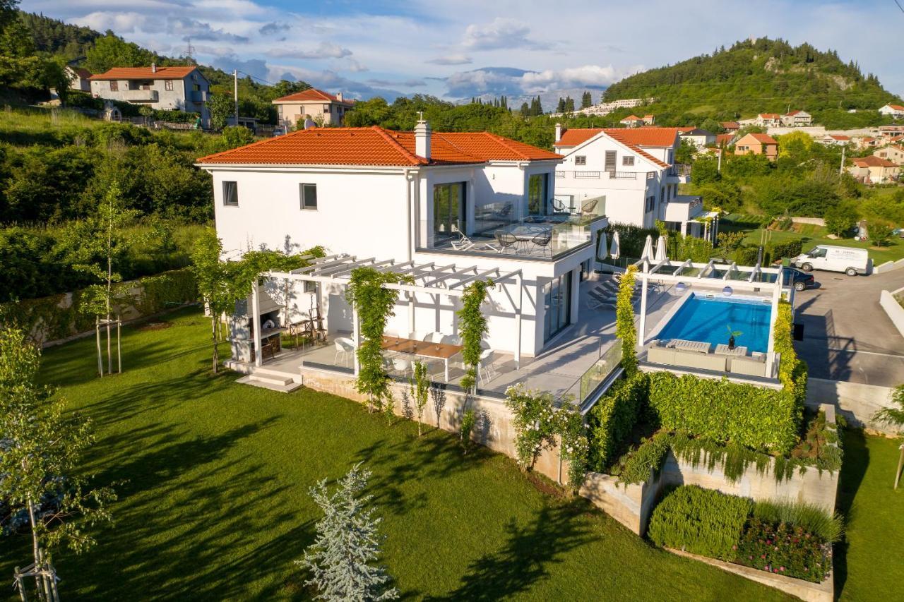 Villa Elegance Sinj Exterior photo