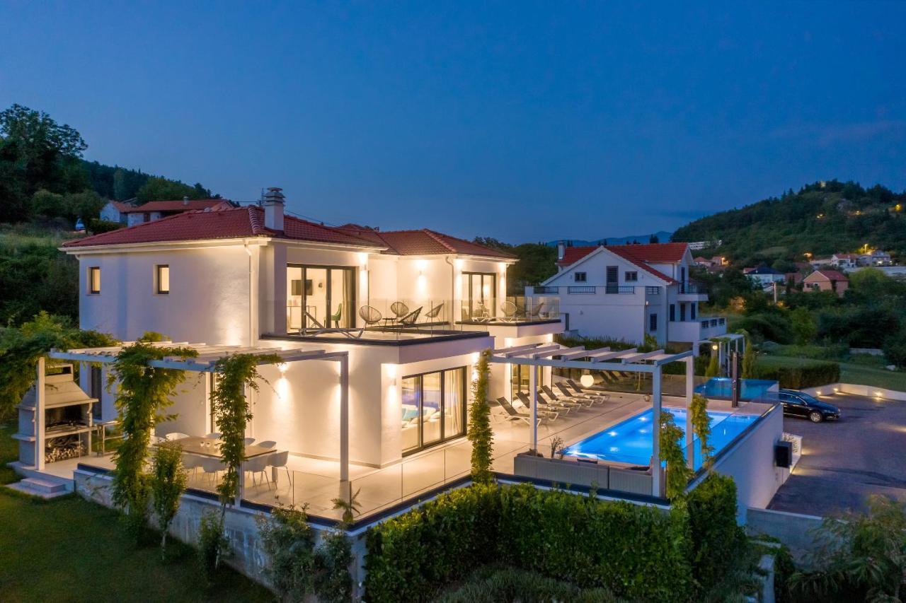 Villa Elegance Sinj Exterior photo