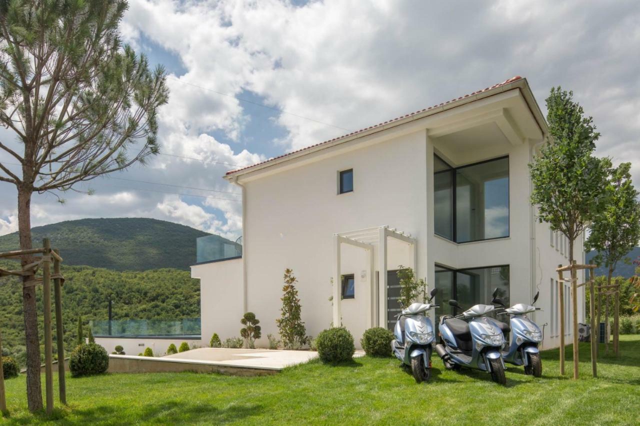 Villa Elegance Sinj Exterior photo